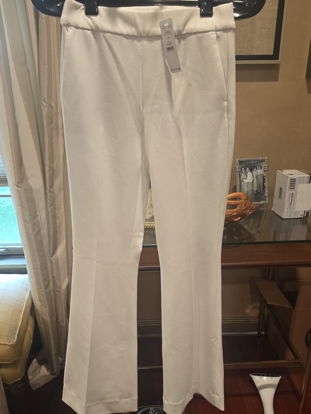 White House Black Market White Pull On Dress Pants